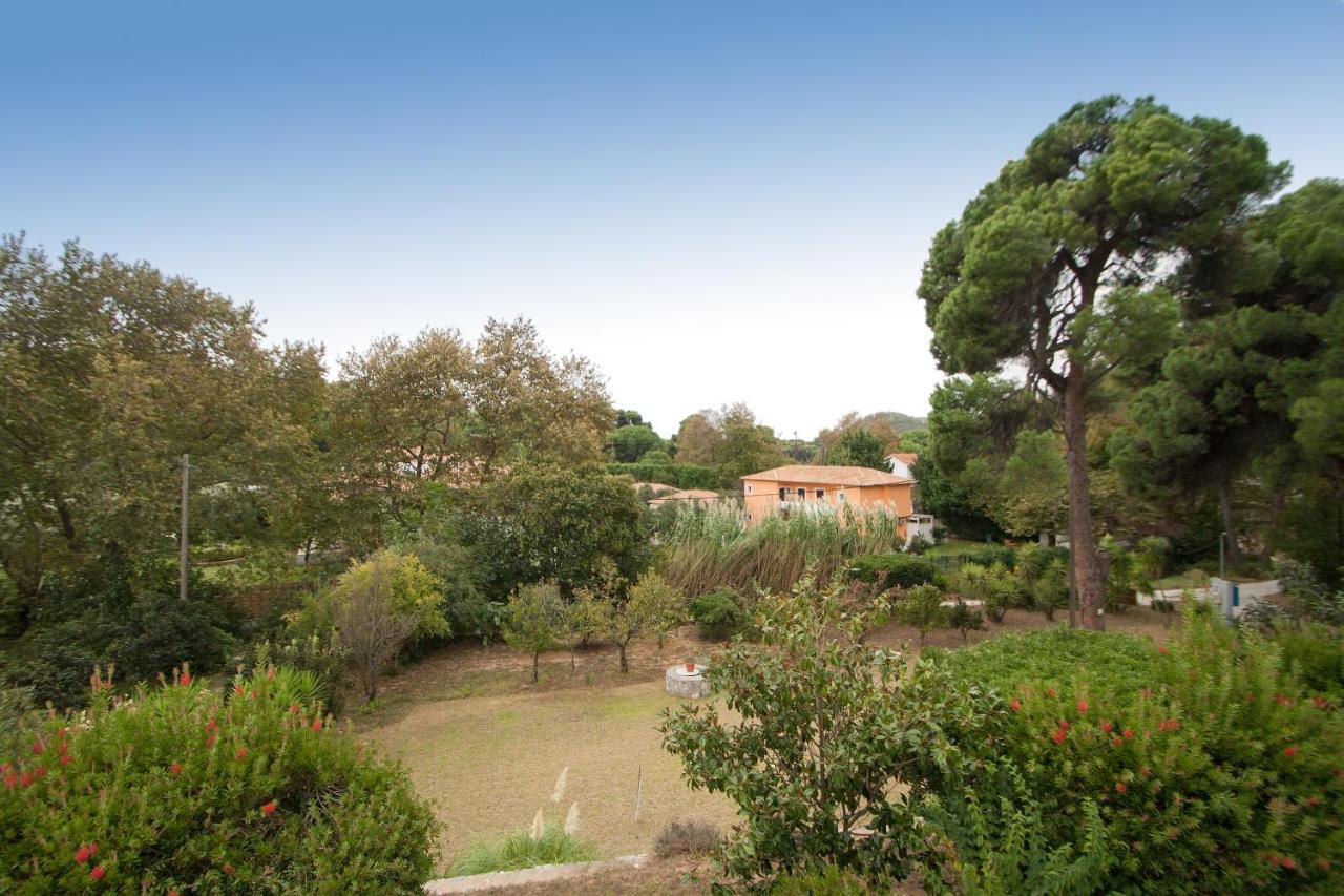 Villa Alexis Koukounaries Exterior foto